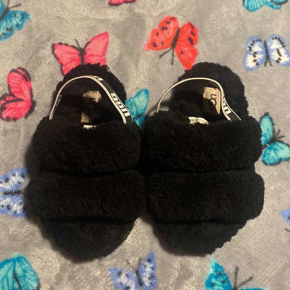 Ugg toddler’s slippers/Slides